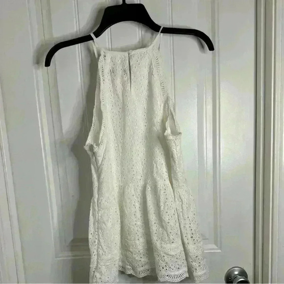 Doe and Rae White Eyelet Lace Tank Top Boutique Sleeveless Shirt
Womens Small - Picture 4 of 8